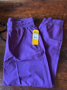 Women’s Carhartt Scrub Joggers